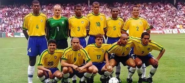 还原经典比赛瞬间，回顾球场传奇历程的简单介绍