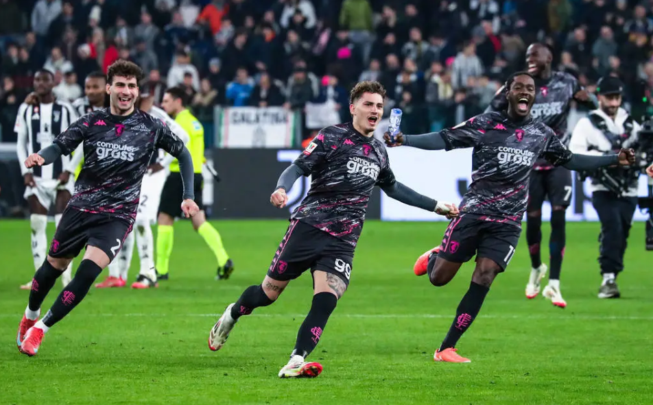 尤文图斯客场2-1逆转科隆，提前晋级淘汰赛的简单介绍