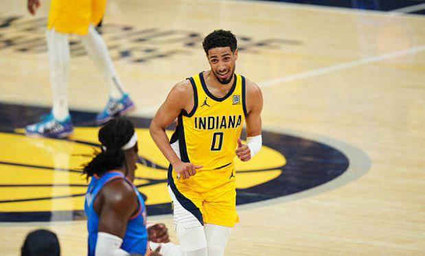 雷霆主场大胜步行者,保罗全面炸弹轰炸的简单介绍 雷霆主场大胜步行者,保罗全面炸弹轰炸的简单介绍