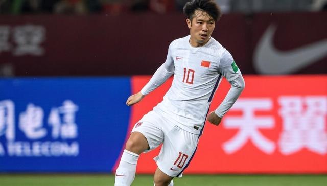 包含门兴造四球大胜巴黎，引发球迷热议的词条