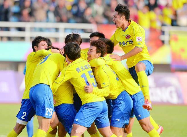 包含门兴造四球大胜巴黎，引发球迷热议的词条