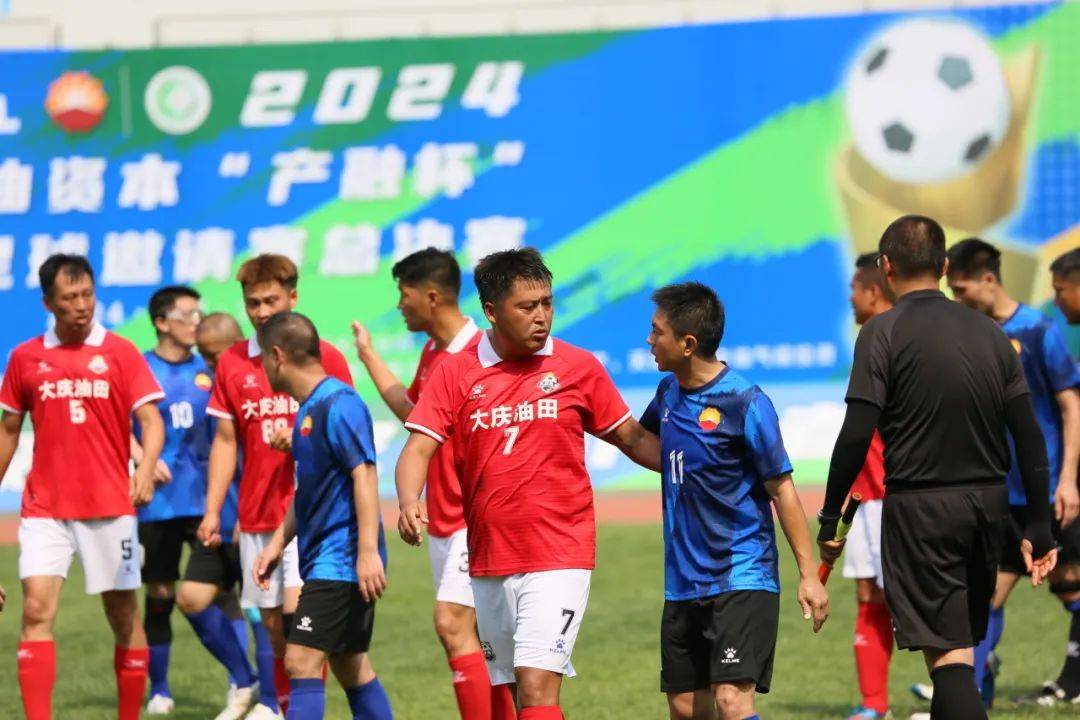 家门球队全力以赴,成功晋级下一轮的简单介绍 家门球队全力以赴,成功晋级下一轮的简单介绍