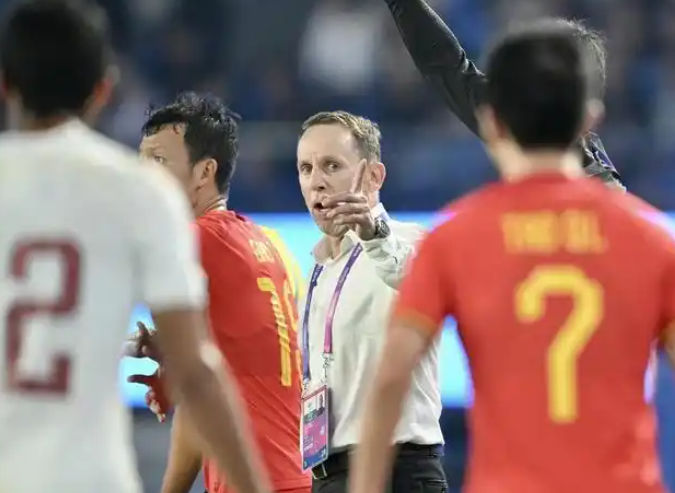 里尔解约老将球员，引发球迷热议