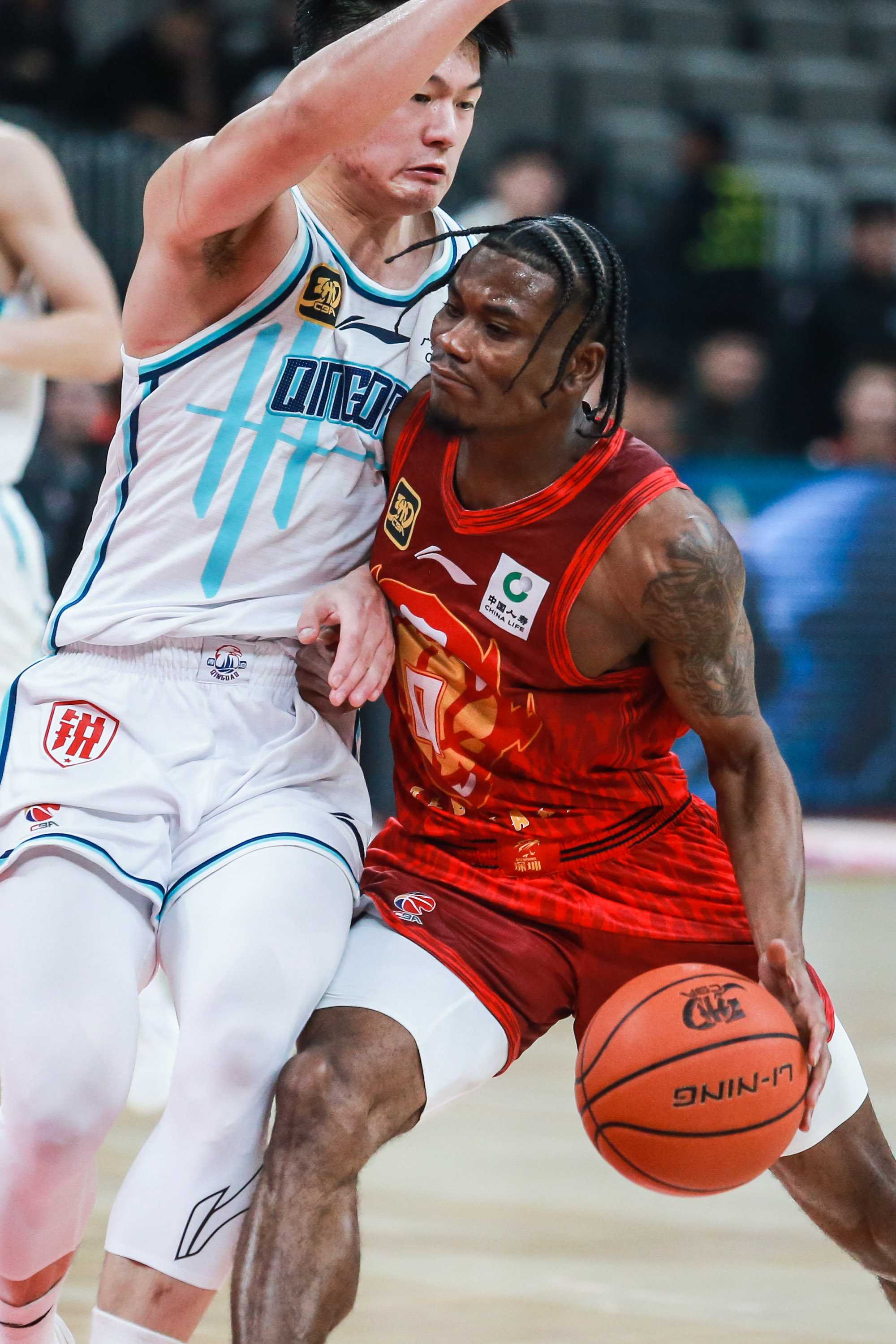 包含青岛队实现逆袭，带来震撼胜利的词条