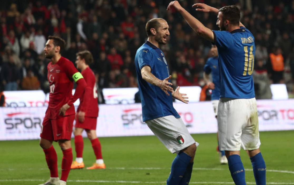 包含裁判围绕：欧冠热门巨头纠纷不断的词条