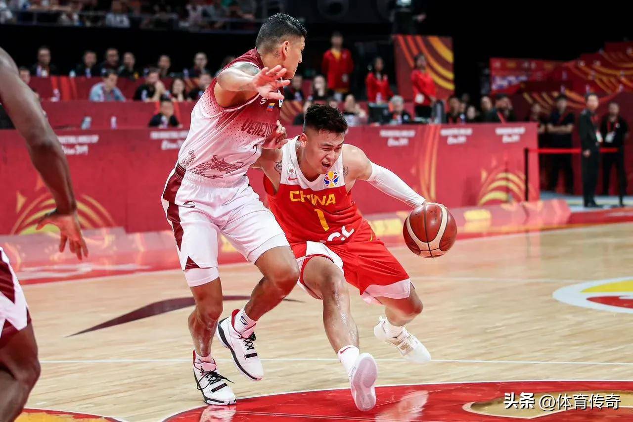 吉林男篮惊艳连胜,实力不容小视夺得宝贵积分 吉林男篮惊艳连胜,实力不容小视夺得宝贵积分