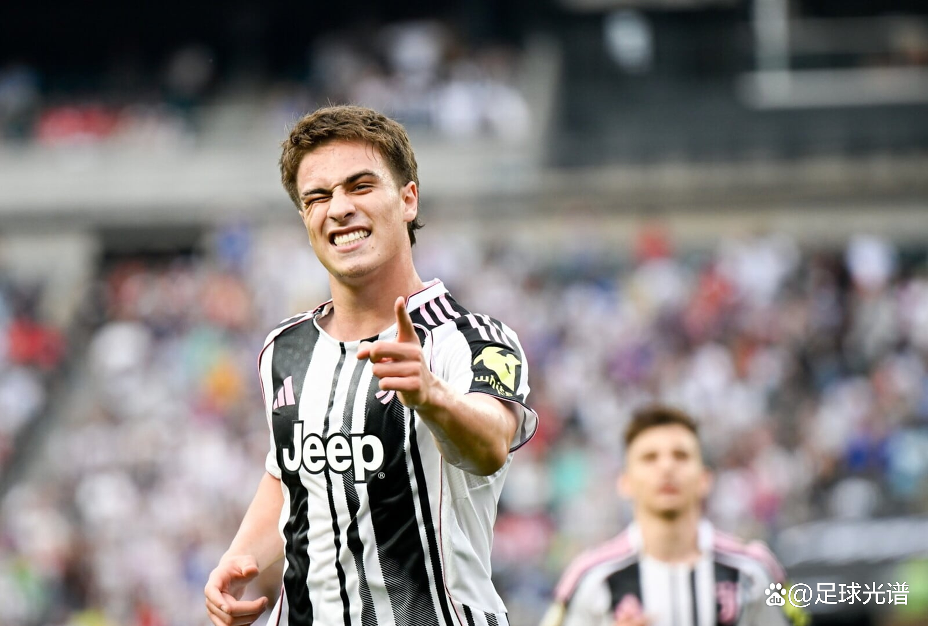 包含尤文图斯实力碾压对手,横扫全场夺取胜利的词条 包含尤文图斯实力碾压对手,横扫全场夺取胜利的词条