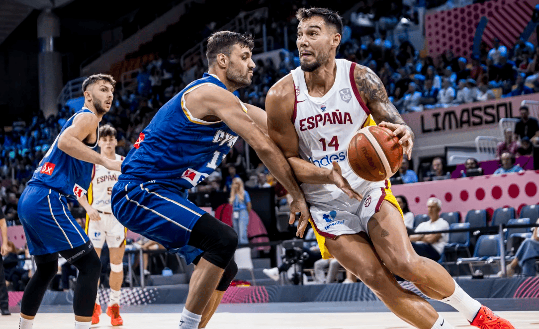 欧洲篮球联赛冠军争夺激烈,球队实力悬殊明显 欧洲篮球联赛冠军争夺激烈,球队实力悬殊明显