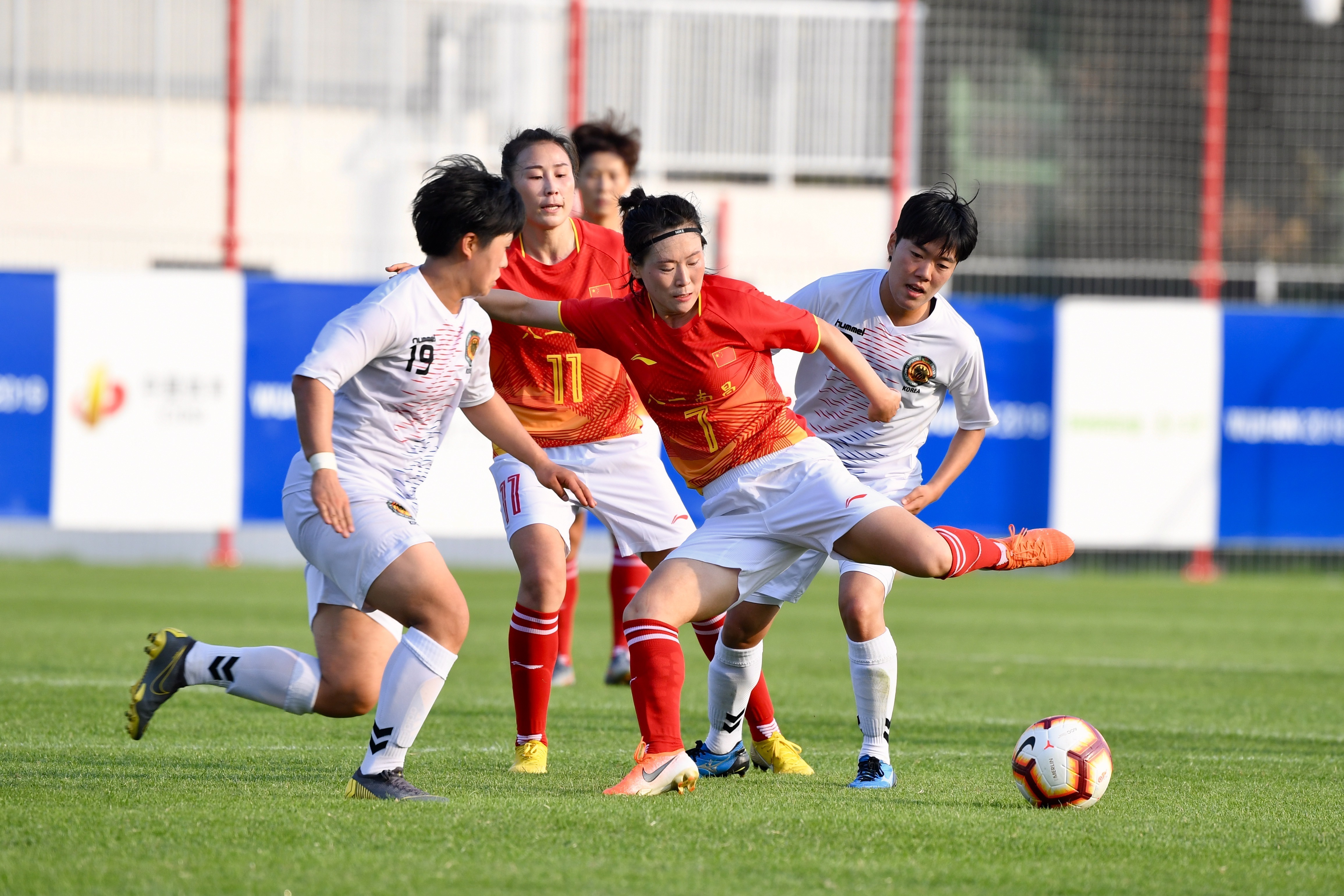 红运势不断，女子足球锦标赛为国增光添彩