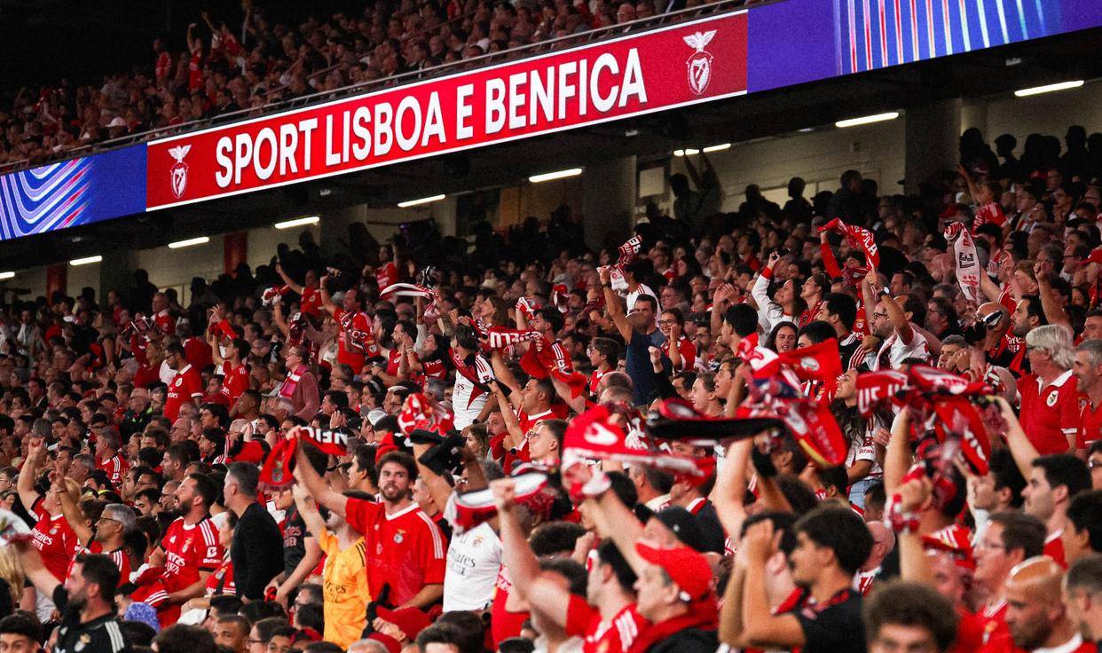 关于巴黎圣日耳曼遇到困难,客场挑战阿贾克斯士气高涨的信息 关于巴黎圣日耳曼遇到困难,客场挑战阿贾克斯士气高涨的信息