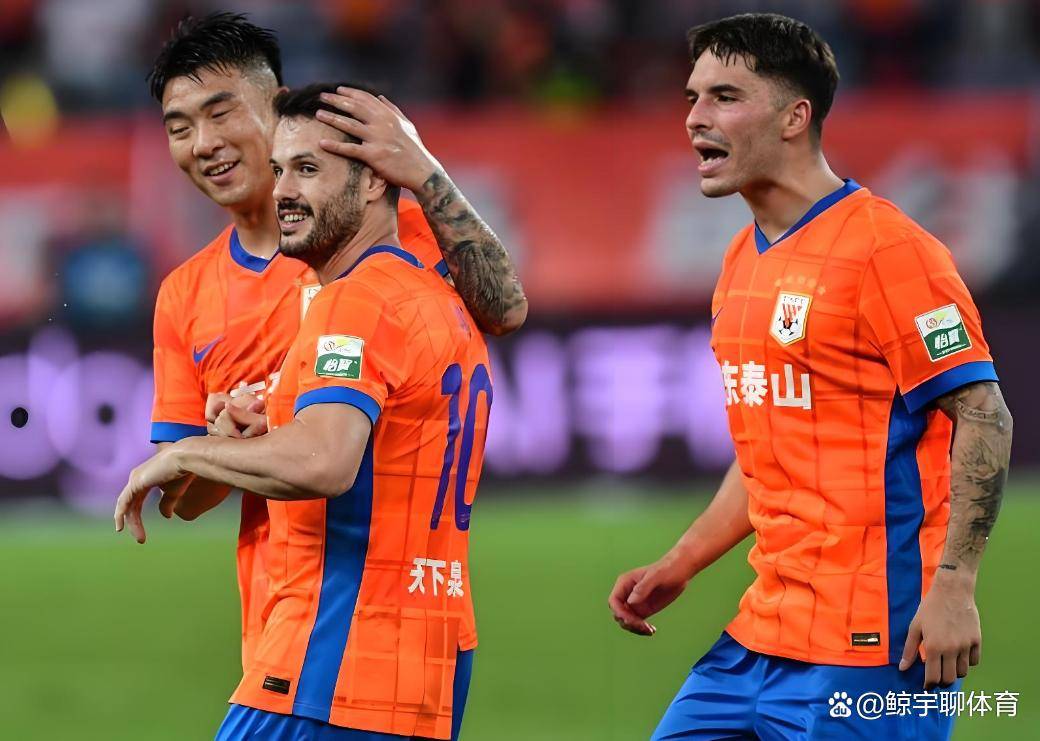 球队严格备战,备受关注的是球员状态 球队严格备战,备受关注的是球员状态