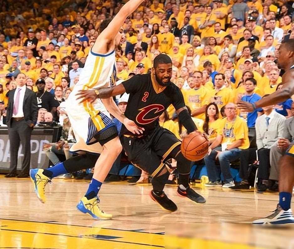 詹姆斯突破生涯纪录，骑士抢先勇士取得领先的简单介绍